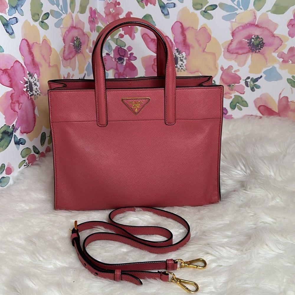 💯Authentic Prada Soft Triple Pocket Convertible Tote Safiano🍀 - Picture 9 of 17